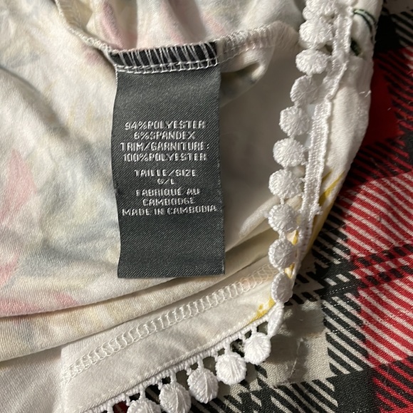 Suzy Shier tank top - Picture 3 of 3